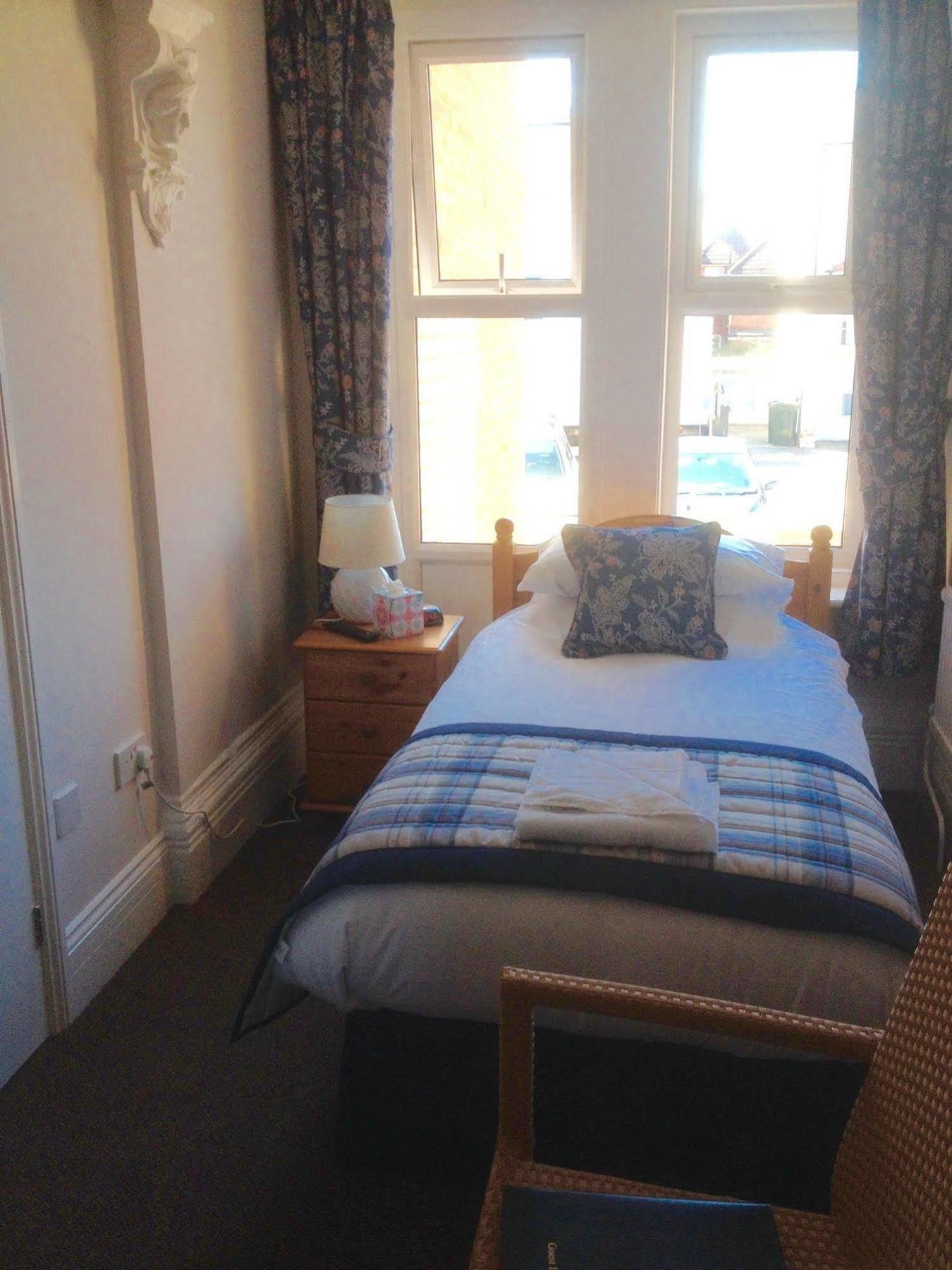 Bay Lodge Guest House Eastbourne Eksteriør billede