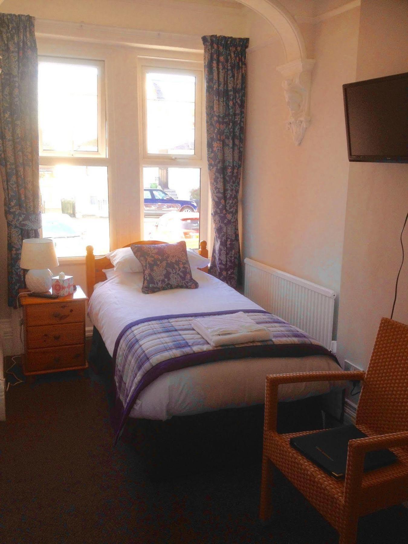 Bay Lodge Guest House Eastbourne Eksteriør billede